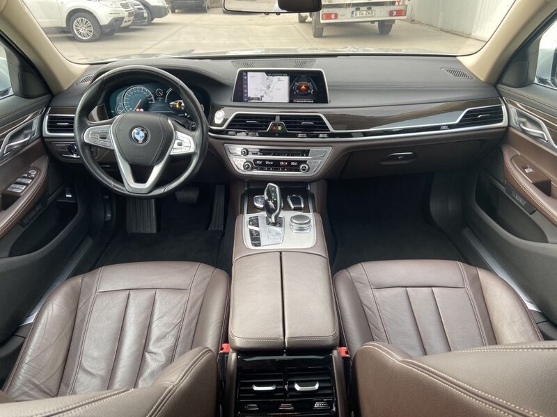 BMW Seria 7